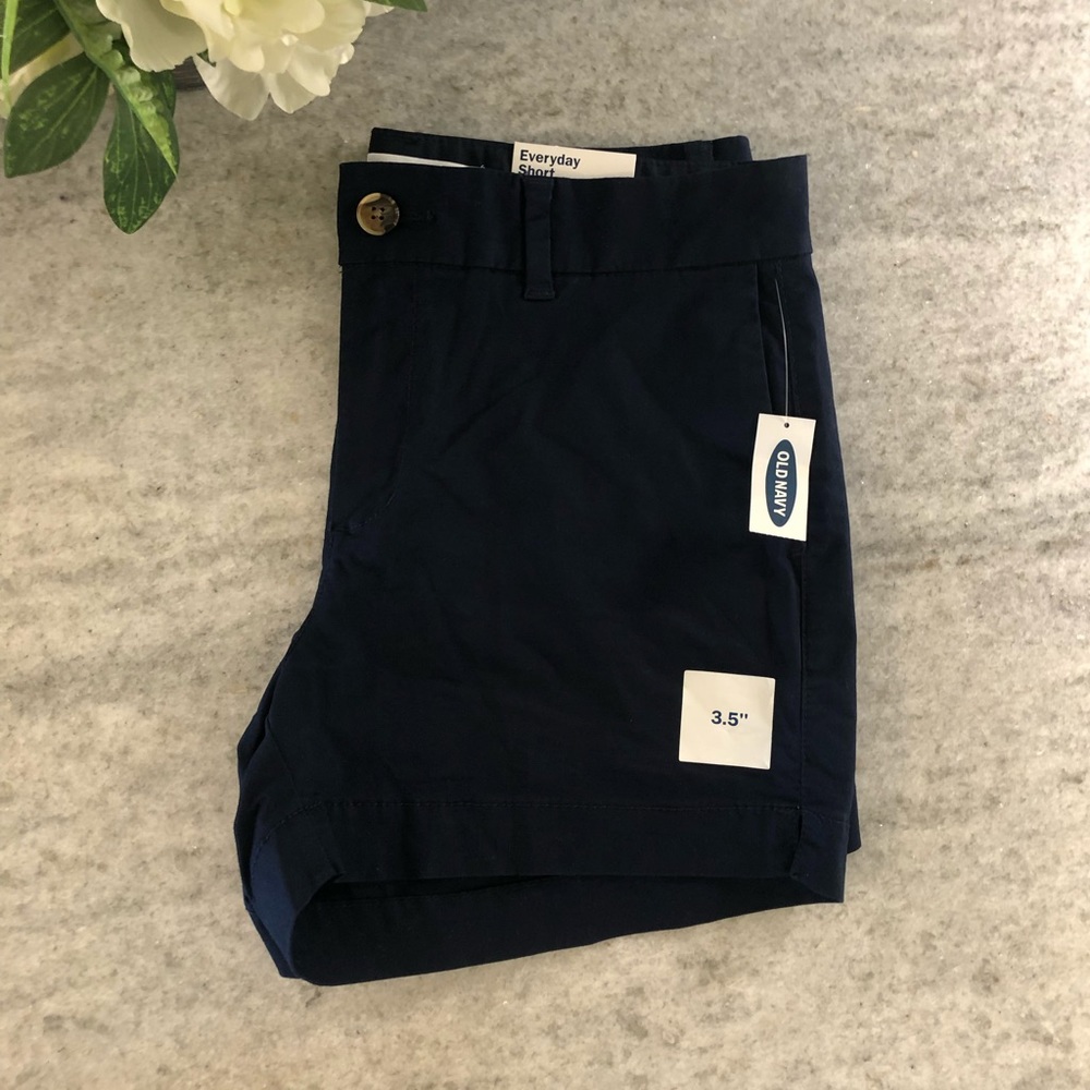 Old Navy Everyday Short